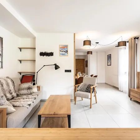Cosy 2 Pieces A Plagne Montalbert, Proche Pistes Et Commerces, Avec Garage Et Wifi *