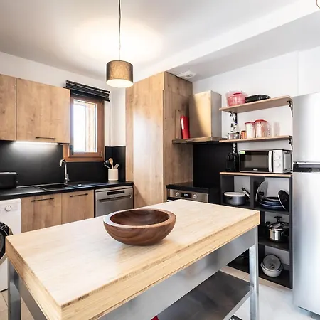 Apartment Cosy 2 Pieces A Plagne Montalbert, Proche Pistes Et Commerces, Avec Garage Et Wifi *